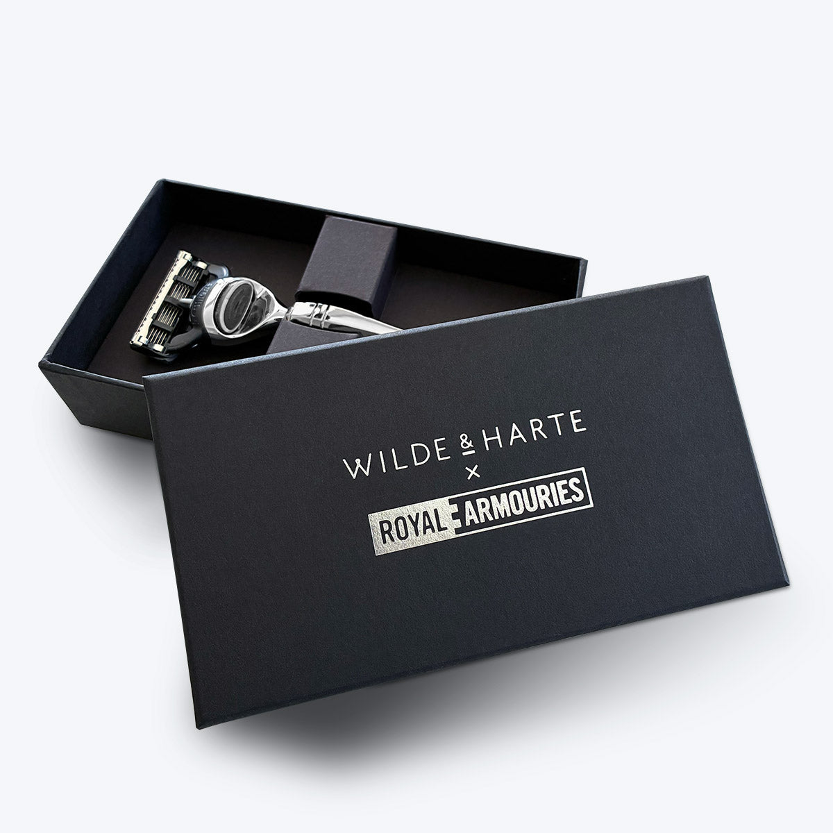 Line of kings Gillette Fusion razor with 'Wilde & Harte' and 'Royal Armouries' branded gift box