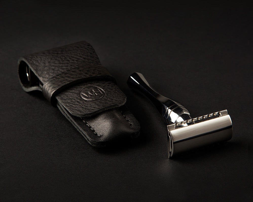 safety razor pouch and stainless steel safety razor