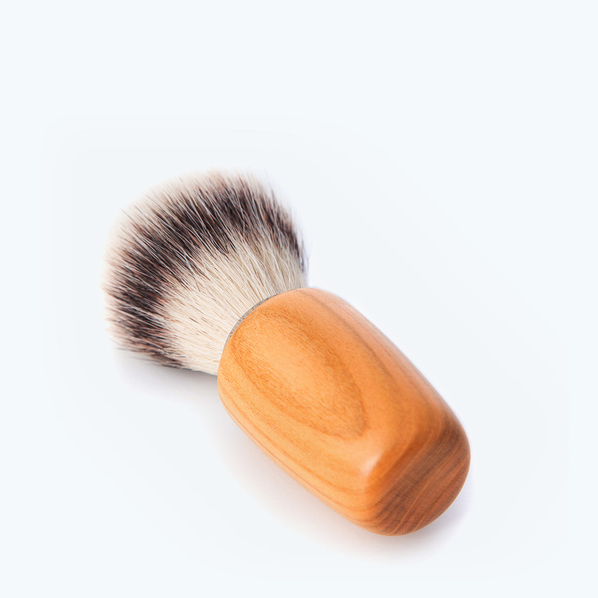 vegan friendly shaving brush with synthetic fibres